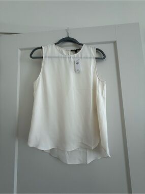 Banana Republic Cream Sleeveless High-Low Camisole